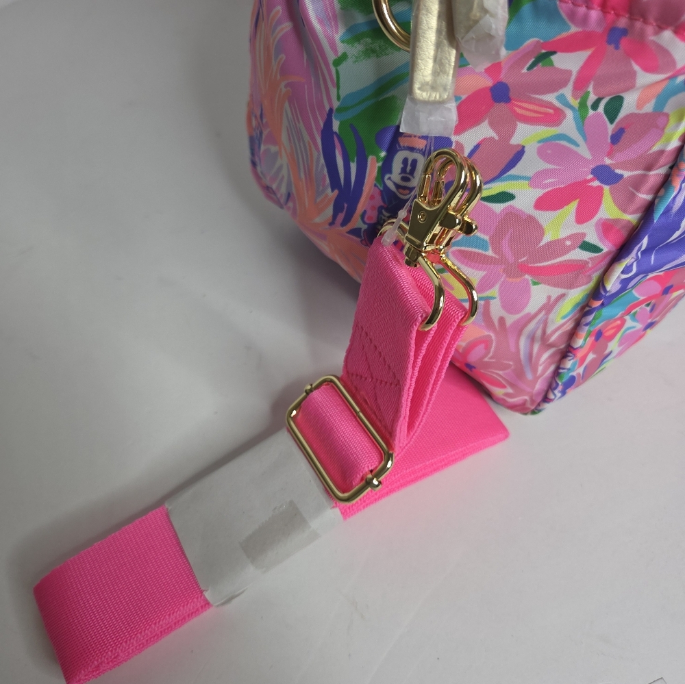 Lilly Pulitzer Beale Weekender Bag Disney Parks Collection Disney Dreamin NWT - Picture 9 of 11